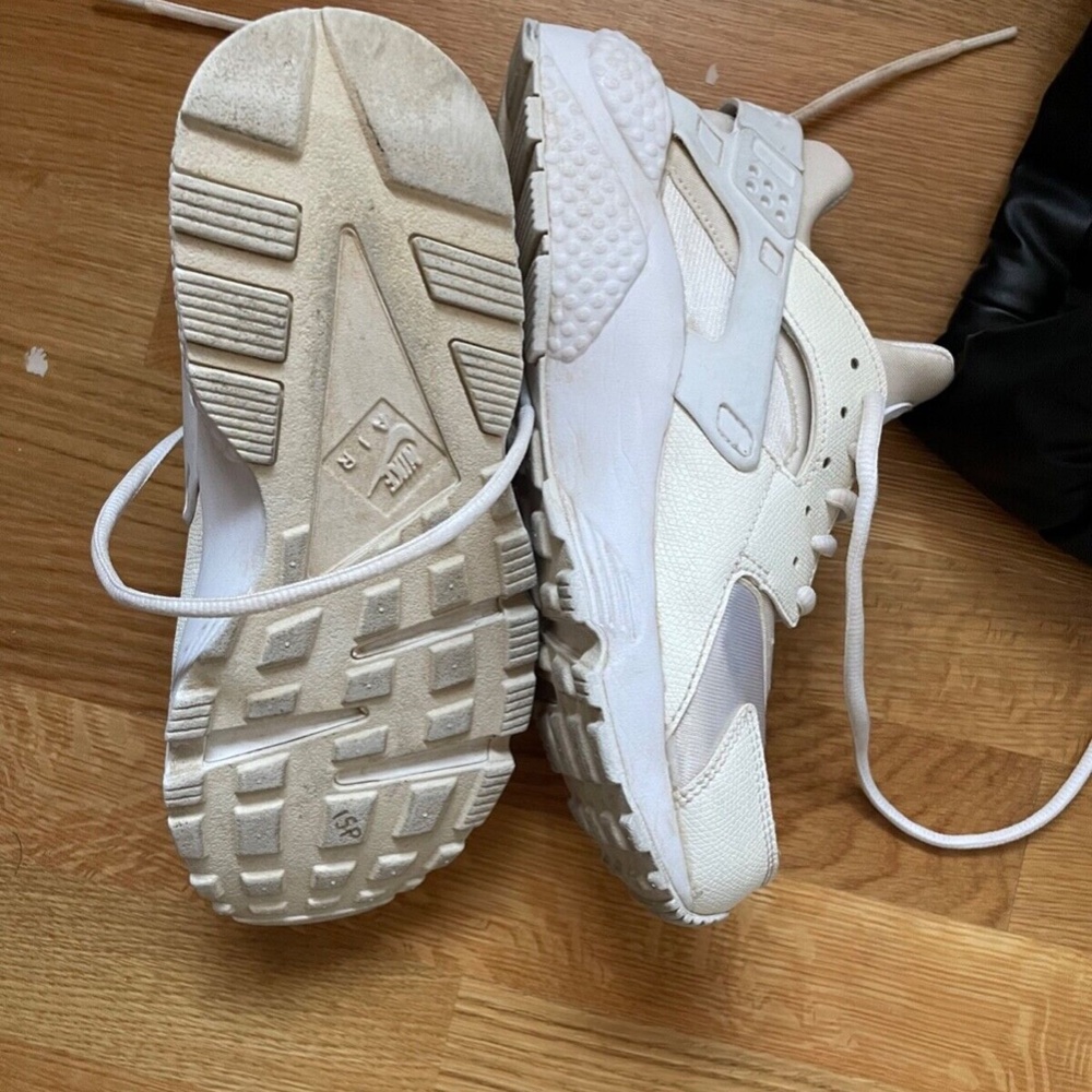 Size 7.5 Women Nike Air Huarache Run Shoe White Sail Fossil Stone - Picture 6 of 13